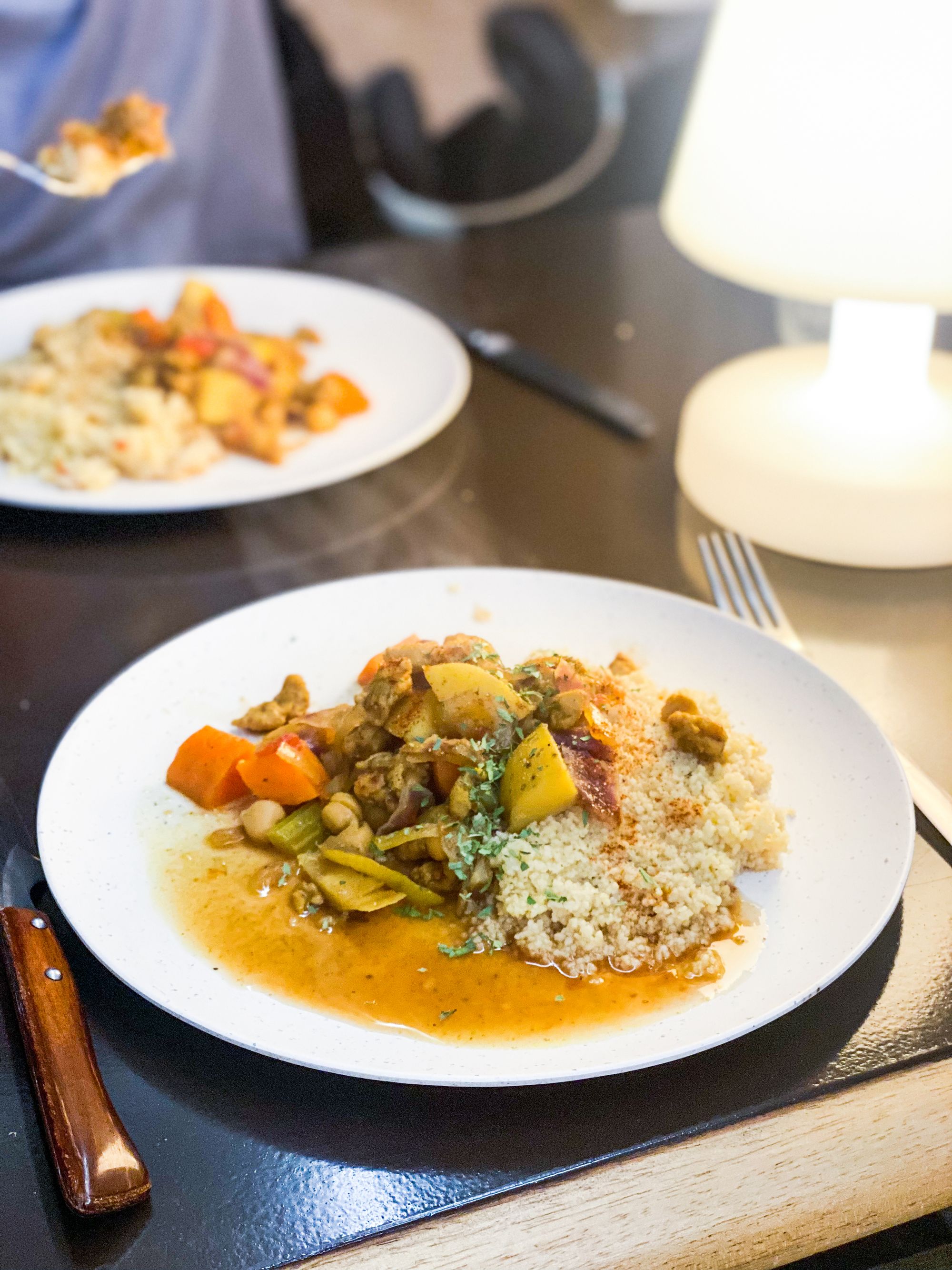 Couscous végan aux protéines de soja et légumes d’hiver